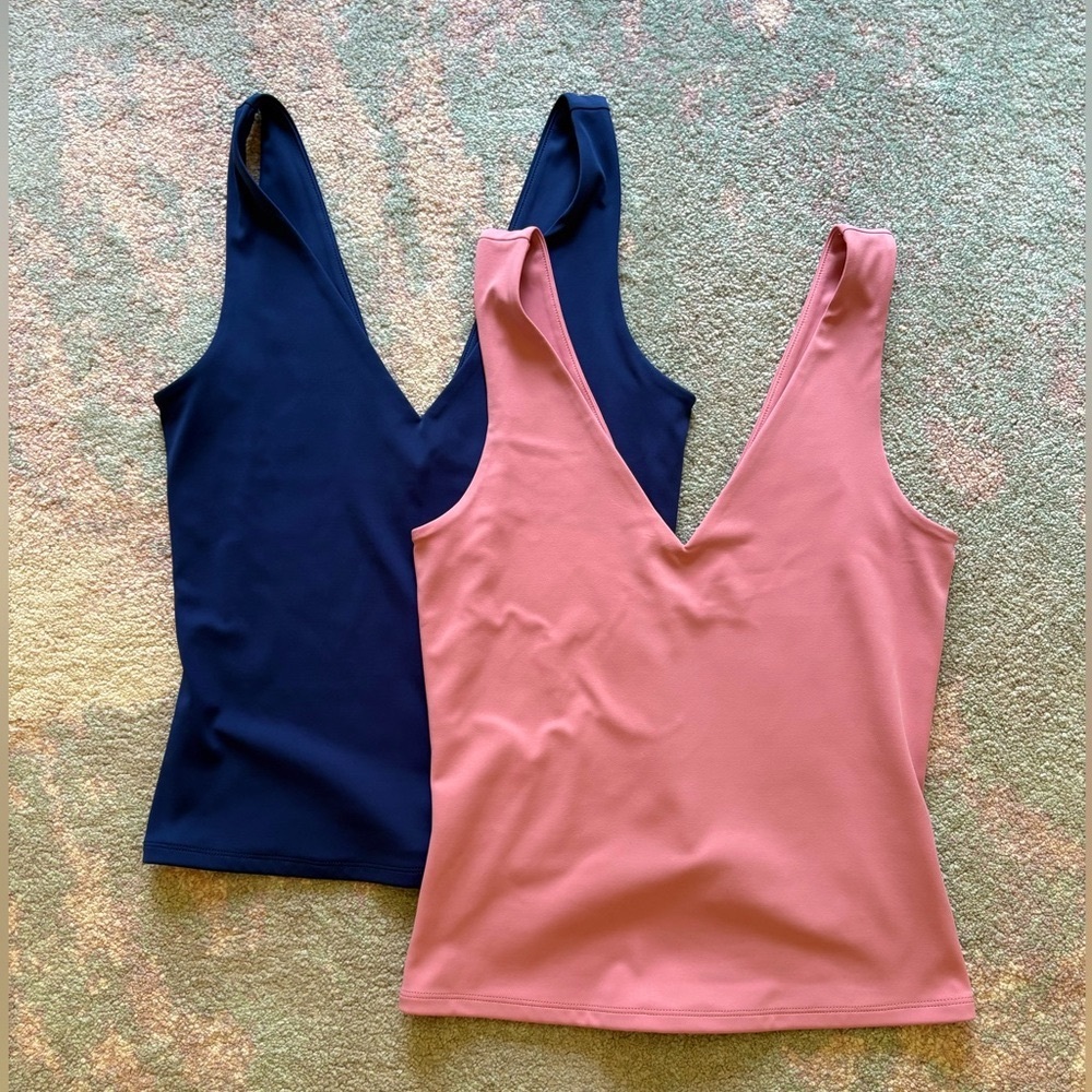 Elegant V-Neck Tank Tops in Navy and Pink Express Body Contour